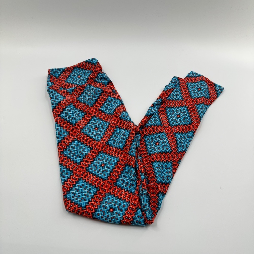LuLaRoe One Size (OS) Leggings – Buttery Soft Stretchy Printed Leggings